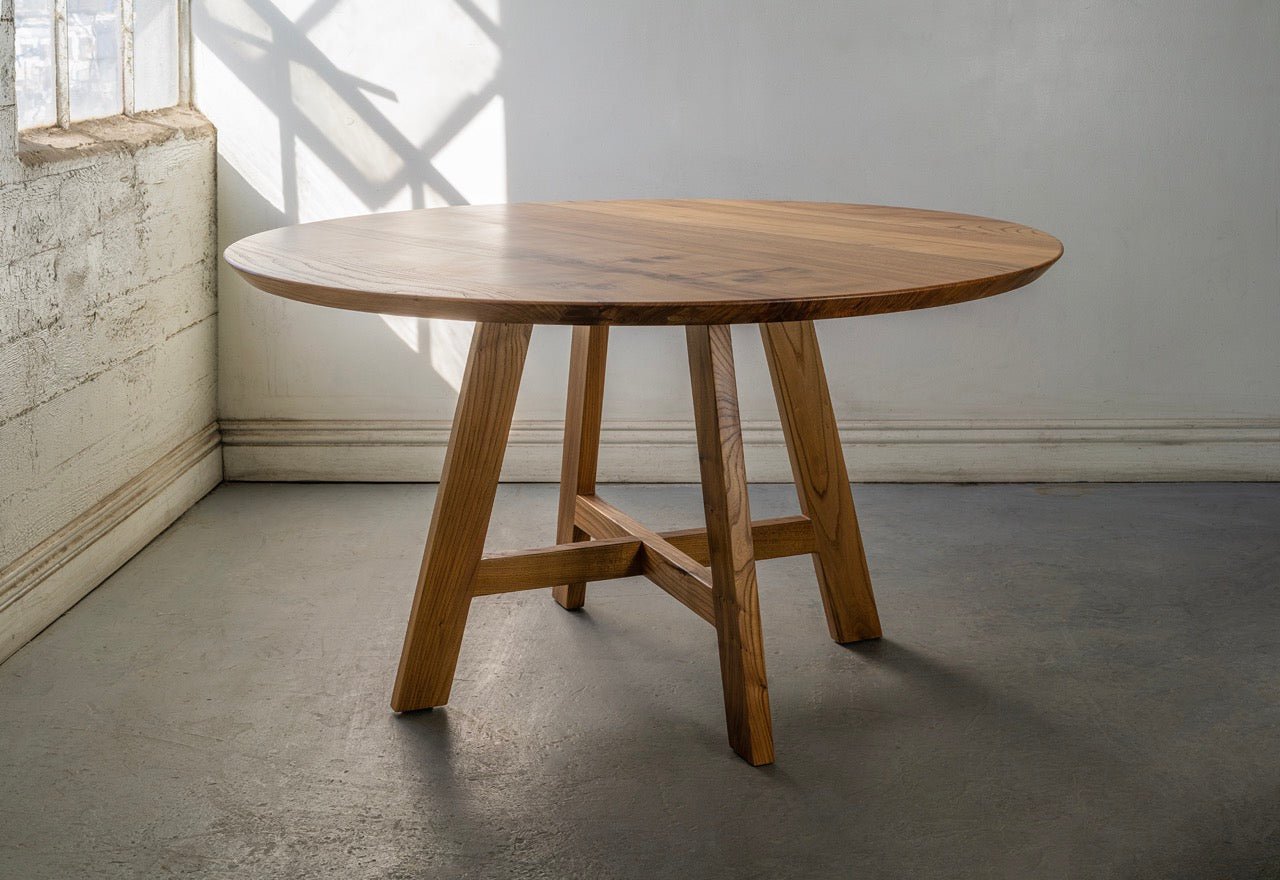 Preston oval dining deals table