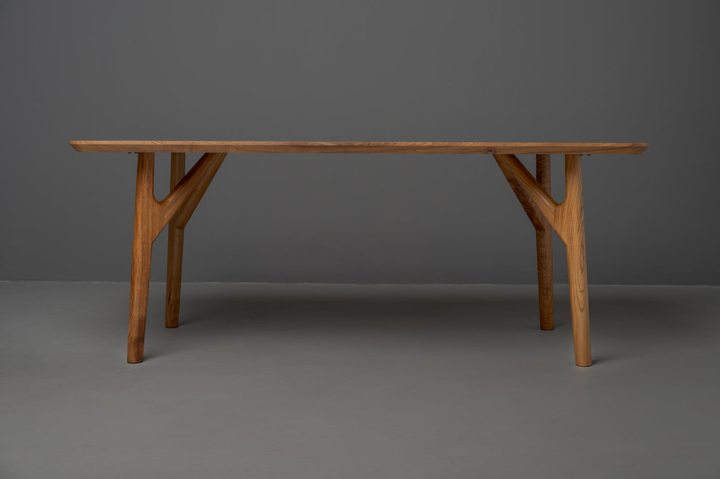 The Zamudio Dining Table